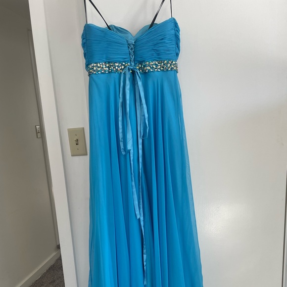 Alyce Paris Prom Dress - Picture 2 of 4